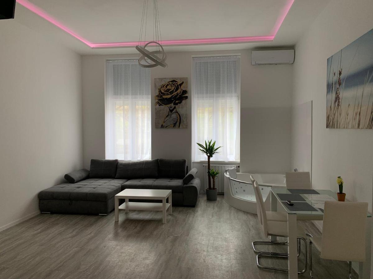 בודפשט Luxury Apartment In The Central מראה חיצוני תמונה